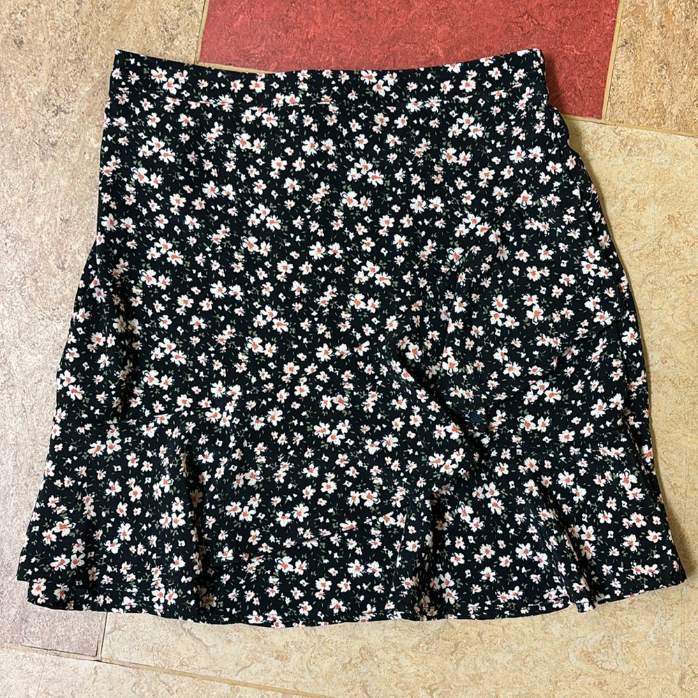 Women’s floral skirt